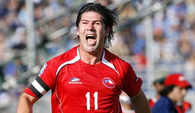 Salas thi đấu chuyên nghiệp từ năm 1993 và giã từ sự nghiệp sân cỏ năm 2008. Sau 16 năm chơi bóng, anh ghi 285 bàn/523 trận trong màu áo CLB và 37 bàn sau 71 lần phục vụ đội tuyển Chile. Trung bình, cựu danh thủ của Lazio ghi 0,548 bàn/trận.