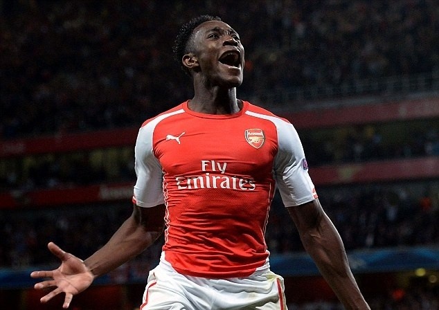 Dwight Yorke chi trich M.U tham te vi ban Welbeck gia beo hinh anh