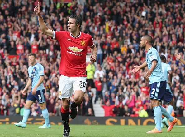 Van Persie chơi bóng tại Premier League hơn một thập kỷ và anh đã chứng tỏ đẳng cấp trong màu áo Arsenal cũng như hai mùa giải đầu ở M.U. Tại giải nay, dù không đạt thể lực sung mãn nhưng tiền đạo người Hà Lan vẫn đóng góp 2 bàn sau 6 lần ra sân, giúp M.U nhảy vọt từ vị trí 12 lên thứ 4.