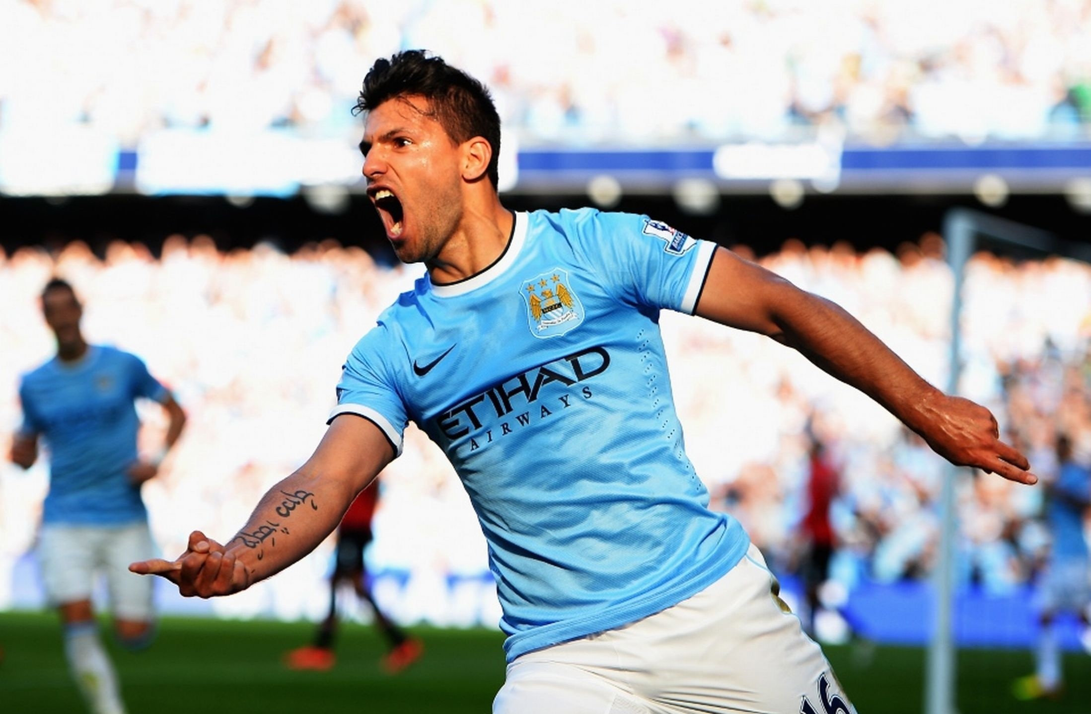 Khả năng chớp thời cơ của Aguero là cực tốt. Sau 7 lần ra sân tại giải năm nay, chân sút người Argentina làm tung lưới các đối thủ 5 lần. Ngoài ra anh còn 5 lần mở ra cơ hội cho đồng đội lập công. Nhờ những đóng góp của El Kun, Man City duy trì thế bám đuổi Chelsea trong cuộc đua tới ngôi vô địch mùa này.