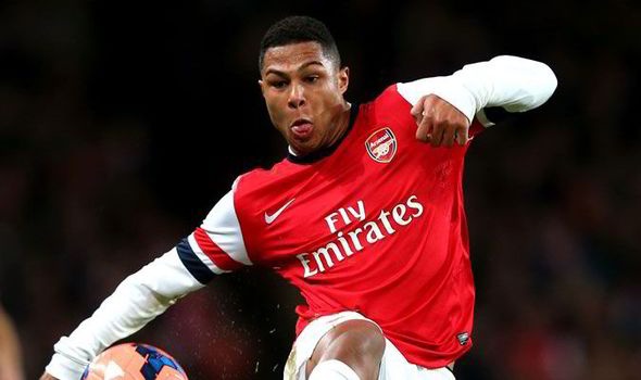 Tài năng trẻ người Đức dính chấn thương đầu gối rất nặng hồi tháng tư phải phải xa sân cỏ khoảng trong khoảng 5 tháng. Theo tiết lộ mới nhất của HLV Wenger, chân sút 19 tuổi có thể trở lại trận gặp Hull City vào ngày 18/10 tới.