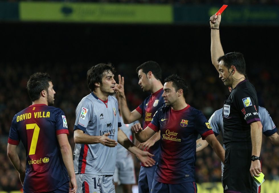 Arribas hiện là thành viên của Sevilla. Anh gia nhập đội bóng thành Seville trong hè vừa qua sau 3 mùa giải gắn bó với Osasuna. Câu thủ người Tây Ban Nha lĩnh 6 thẻ vàng trong 4 năm qua. Với tính hiếu chiến, chắc chắn con số trên sẽ chưa dừng lại với trung vệ 25 tuổi.