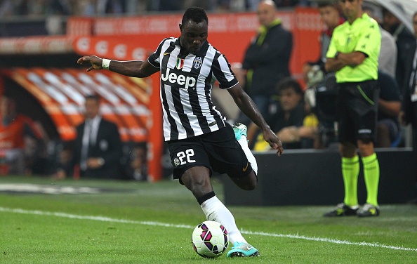 Tờ Tuttosport đưa tin, một số CLB thuộc giải Ngoại hạng Anh và gã nhà giàu PSG đang liên hệ với Juventus để hỏi mua tuyển thủ quốc tế người Ghana, Kwadwo Asamoah.