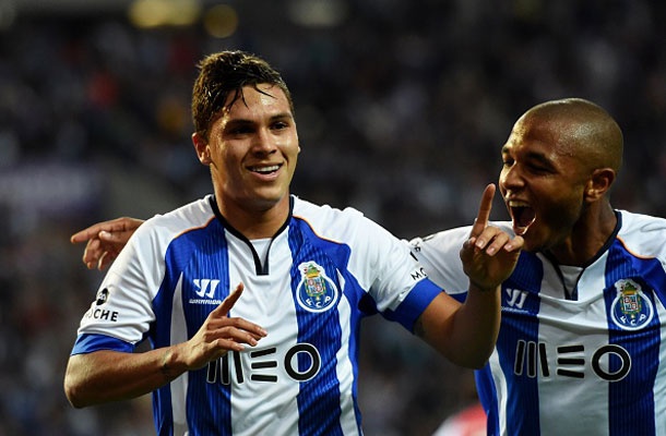 Porto là CLB giàu truyền thống nhất Bồ Đào Nha với 27 lần lên ngôi tại giải VĐQG. Dẫu vậy số bàn thắng của đội bóng này sau 7 vòng đấu vẫn không bằng một mình Ronaldo. Cũng chỉ vì thành tích ghi bàn không tốt mà Porto đang bị Benfica bỏ xa 4 điểm trên bảng xếp hạng VĐQG Bồ Đào Nha.