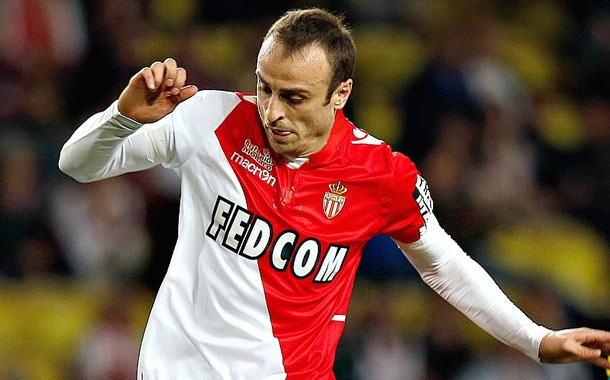 Trước khi chuyển tới đầu quân cho AS Monaco, Berbatov khoác áo 4 CLB trong 10 năm gồm Leverkusen, Tottenham, M.U và Fulham. Trong quãng thơi gian đó, tiền đạo người Bulgaria ghi 138 bàn, kiến tạo 52 lần sau 309 trận.