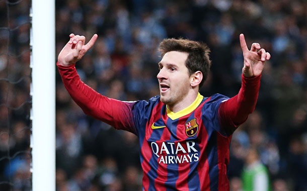 Thành tích ghi bàn của Messi không bằng Ronaldo trong 10 năm qua. Tuy nhiên, nếu tính tổng số pha lập công và kiến tạo, M10 chẳng kém CR7 khi ghi 249 bàn cùng 100 pha kiến tạo. Đáng chú ý, Messi chỉ mất 284 trận để lập cột mốc trên, kém tiền đạo của Real tới 47 trận.