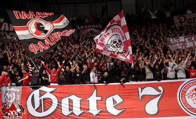 Man co vu ron nguoi cua 'Ultras cong 7' hinh anh