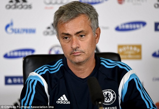 Mourinho buon rau khi Costa vang 3 tuan vi chan thuong hinh anh