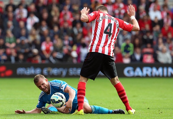 Cattermole được xem là trái tim trong đội hình của Sunderland. Thế nhưng, trái tim 26 tuổi có vẻ như ngừng đập tại St. Mary’s khiến toàn bộ hệ thống vận hành bị lỗi và Mèo đen phải nhận một trong những kết cục bi thảm nhất trong lịch sử CLB.