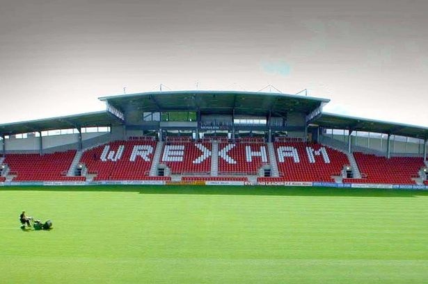 Wrexham được thành lập năm 1864 và là CLB thành công nhất trong lịch sử xứ Wales với 23 lần giơ cao chức vô địch. Nhưng kể từ khi gia nhập bóng đá Anh năm 1921, đội bóng này chỉ giành 2 danh hiệu là FA Cup năm 1992 (đánh bại Arsenal) và Cúp C2 1984 (hạ Porto). Hiện Wrexham thi đấu tại giải hạng 5 thuộc hệ thống thi đấu Anh.