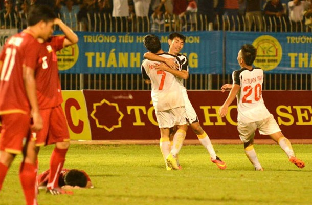 Hoa U21 Thai Lan 1-1, U21 Viet Nam dung U19 HAGL o ban ket hinh anh