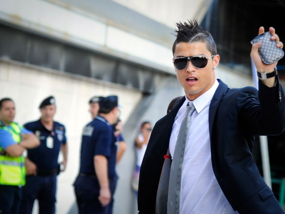 Ronaldo dan dau Top 10 sieu sao hap dan nhat the gioi hinh anh