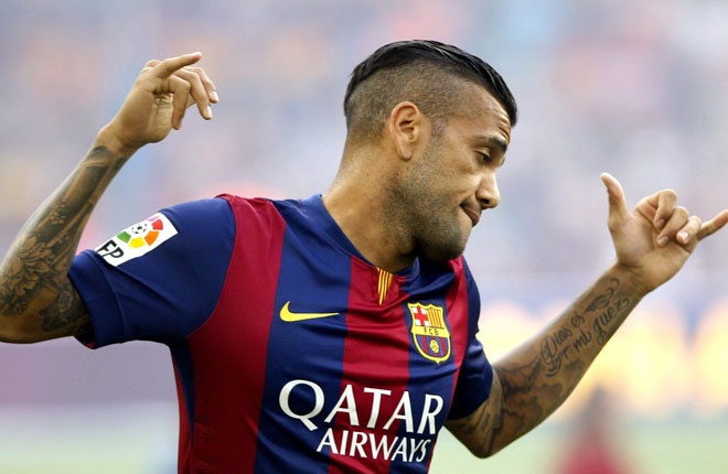 Xác định chia tay Barca vào cuối mùa nhưng Alves vẫn cống hiến hết mình cho gã khổng lồ xứ Catalunya. Không chỉ thi đấu xuất sắc trong phòng ngự, hậu vệ người Brazil còn có tới 13 lần mở ra cơ hội cho đồng đội cùng 89% đường chuyền chính xác sau 7 lần ra sân.