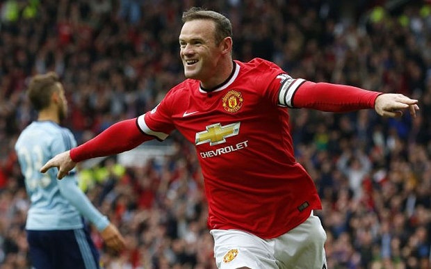 Rooney đang hướng tới những kỷ lục ở M.U và đội tuyển Anh. Cụ thể, chỉ cần ghi 7 bàn thắng nữa trong màu áo Tam sư, tiền đạo 29 tuổi sẽ phá kỷ lục 49 bàn của Sir Bobby Charlton. Việc tuyển Anh lọt vào bảng đấu dễ thở tại vòng loại EURO 2016, khả năng Gã Shrek đi vào lịch sử đội tuyển Anh là rất lớn. Nếu ghi thêm 39 bàn cho M.U tại Premier League, Rooney cũng phá kỷ lục của chính Sir Bobby Charlton (199 bàn). Nhiệm vụ này có lẽ Ro10 cần thêm mùa nữa.