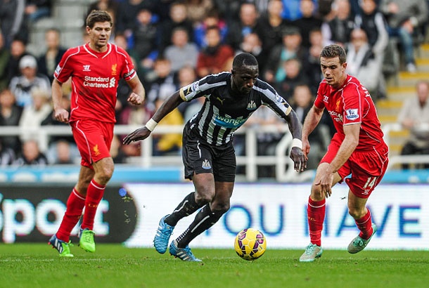 Hàng tiền vệ của Liverpool hoàn toàn lu mờ trước màn tỏa sáng của Sissoko. Tuyển thủ người Pháp không không chỉ hỗ trợ đắc lực cho hàng thủ mà còn khiến đối phương nao núng trước lối chơi tốc độ. Tỷ lệ chuyền bóng thành công của Sissoko là 83%.