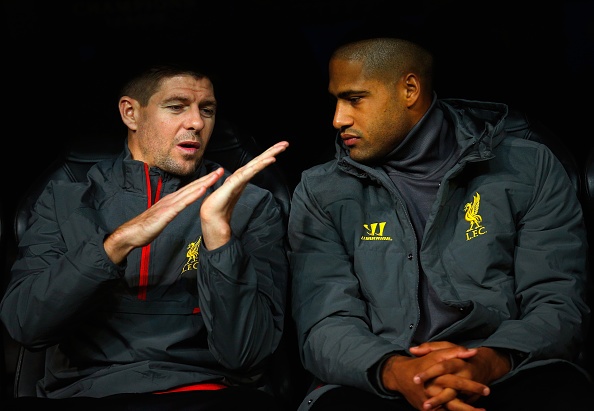 Diem tin 5/11: Liverpool co the bi phat vi dung doi hinh B hinh anh