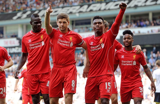 Bất chấp ngôi sao số 1 Luis Suarez chuyển sang đầu quân cho Barcelona, Liverpool vẫn kiếm được một khoản doanh thu khổng lồ từ việc bán áo đấu. Ước tính, lượng áo mà The Kop bán ra mùa này lên tới 810 nghìn chiếc, trong đó Steven Gerrard, Coutinho, Sturridge là những tên áo đắt khách nhất.