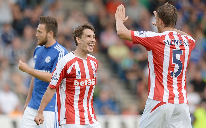 Rất nhiều người bất ngờ khi Krkic gia nhập Stoke (theo diện cho mượn từ Barca), bởi với đẳng cấp của mình, ngôi sao người Tây Ban Nha hoàn toàn có thể tìm cho mình một CLB danh tiếng hơn. Nhưng tại Britannia, Krkic vẫn chưa thể hiện được gì. Anh đá chính 3 trận từ đầu mùa và chưa ghi bàn nào.