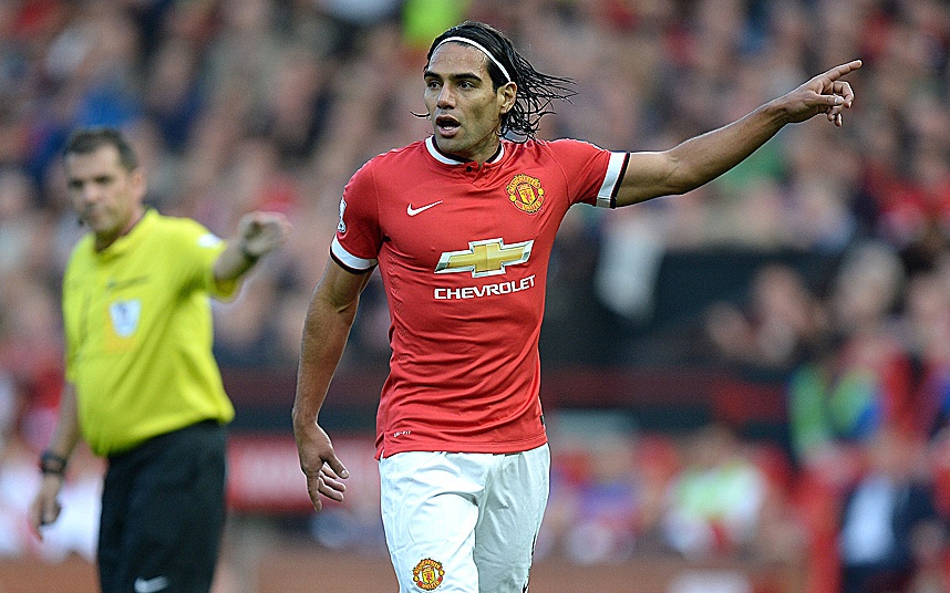 Falcao được kỳ vọng cùng với Van Persie, Rooney và Di Maria đưa M.U trở lại ngai vàng Premier League. Thế nhưng, sau 10 vòng đấu, “Mãnh hổ” chỉ đá chính 3 trận, ghi 1 bàn thắng. Hiện bản hợp đồng mượn từ Monaco đang trong thời gian điều trị chấn thương.