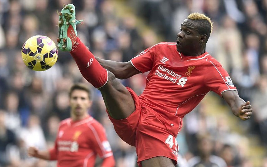 Balotelli được HLV Rodgers đưa về Anfield với hy vọng khỏa lấp khoảng trống mà Luis Suarez để lại. Tuy nhiên, chân sút người Ý lại gây thất vọng lớn khi không ghi nổi 1 bàn dù 7 lần có tên trong đội hình xuất phát. Hiện có tin Super Mario sẽ chia tay The Kop trong tháng 1 tới.