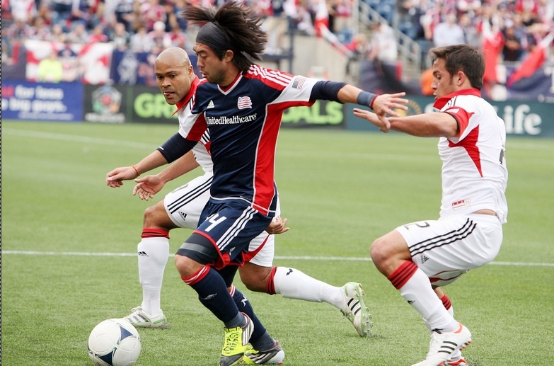 Lee Nguyen lai toa sang, hen Thierry Henry o chung ket hinh anh
