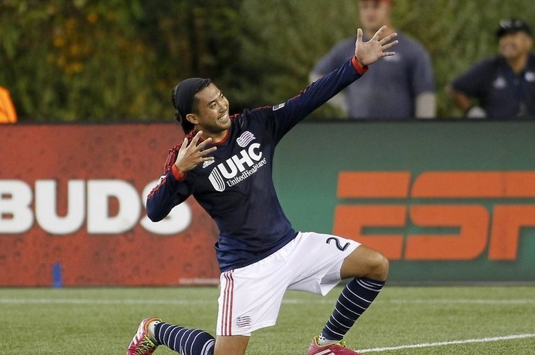 Lee Nguyen toa sang o tran ban ket luot ve MLS hinh anh