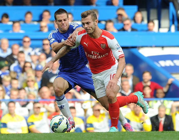 Azpilicueta khiến người hâm mộ Chelsea quên hẳn Ashley Cole từ mùa trước. Tại giải năm nay, tuyển thủ 25 tuổi người Tây Ban Nha tiếp tục tỏa sáng và được đánh giá là hậu vệ trái xuất sắc nhất tại Anh ở thời điểm này.