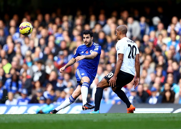 2 bàn thắng, 11 pha kiến tạo sau 15 lần khoác áo Chelsea ở mùa đầu tiên là quá đủ để nói về tài năng cũng như tầm quan trọng của Fabregas. Ngôi sao người Tây Ban Nha là mắt xích không thể thay thế trong sơ đồ chiến thuật của HLV Jose Mourinho.