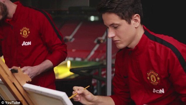 Dan sao M.U tham du cuoc thi ve may bay hinh anh