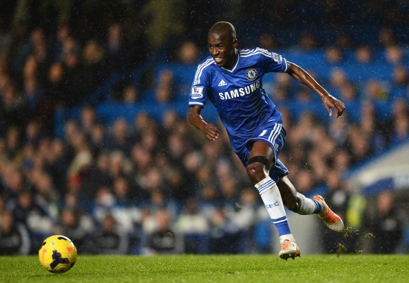 Ramires là cầu thủ kiến tạo hiệu quả nhất mùa giải năm nay. Sau 279 phút thi đấu kể từ đầu mùa, ngôi sao người Brazil tung ra 3 pha kiến tạo, đạt tỷ lệ vượt trội so với người đồng đội Fabregas.