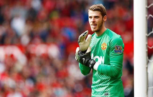 Thủ thành 24 tuổi người Tây Ban Nha dính chấn thương ngón tay trong lần trở về làm nghĩa vụ quốc gia vừa qua. Nhiều khả năng De Gea không kịp bình phục để tham dự trận đấu tại Emirates đêm nay. 