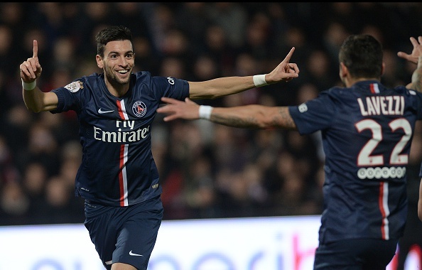 Sao PSG dung ao thuat de vuot qua 2 cau thu doi phuong hinh anh