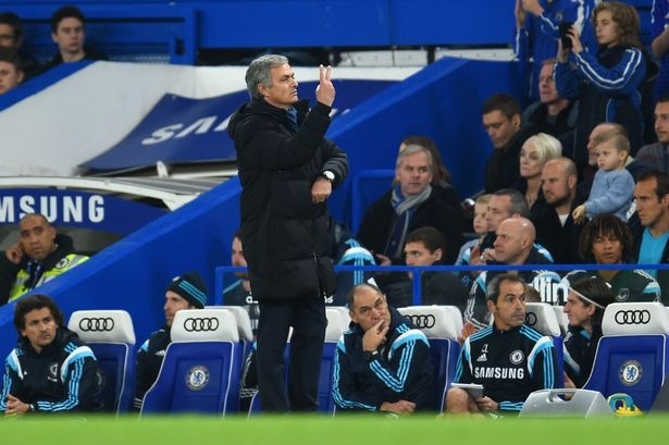 Mourinho muon tai hien ky luc cua Real o Chelsea hinh anh
