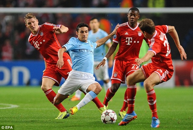 Lich thi dau 25/11: Man City va suc manh the chan tuong hinh anh