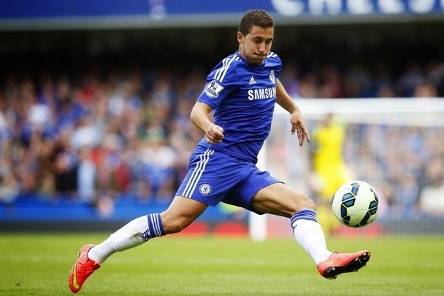 Ở tuổi 23, Hazard sở hữu đầy đủ mọi phẩm chất của tiền vệ hàng đầu thế giới như sự nhanh nhẹn, thông minh, tinh tế, kỹ thuật, nhãn quan và tinh thần thi đấu cực tốt. Nếu tiếp tục phát huy hết phẩm chất trên, tuyển thủ người Bỉ hoàn toàn có quyền nghĩ đến việc giành Quả bóng vàng FIFA trong tương lai.