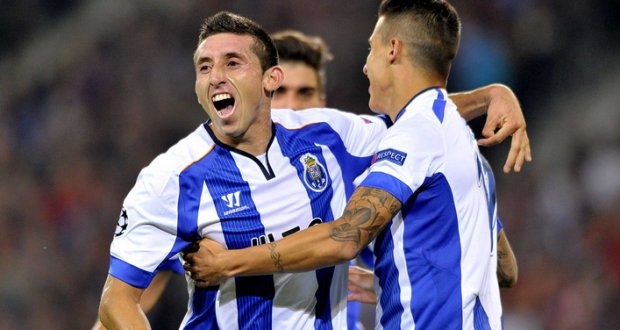 Chỉ tới khi Herrera lên tiếng, Porto mới khai thông bế tắc trước BATE Borisov. Trong vòng 9 phút, từ 56 đến 65, tuyển thủ người Mexico ghi 1 bàn và kiến tạo 1 lần. Trước khi trận đấu khép lại, ngôi sao 24 tuổi tiếp tục ghi dấu ấn bằng pha kiến tạo để Tello ấn định chiến thắng 3-0 cho Porto.