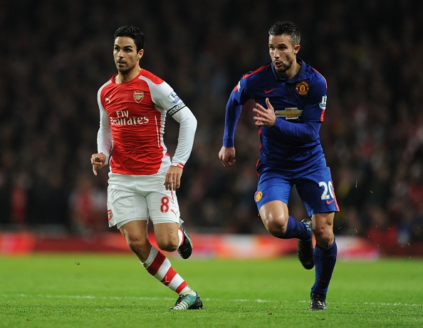 Cả Falcao lẫn Wilson đều đã bình phục chấn thương. Tuy vậy, HLV Van Gaal có thể sẽ không mạo hiểm để một trong hai cầu thủ này vào sân. Theo đó, Van Persie được xem là sự lựa chọn tối ưu nhất.