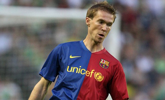 Có vẻ như các ngôi sao của Arsenal thường đánh mất mình khi tới đầu quân cho Barca. Ngoài trường hợp của Petit, Overmars còn có Hleb và Alex Song. Trong 4 năm ở Nou Camp, Hleb thi đấu vỏn vẹn 36 trận, phần lớn thời gian còn lại anh bị đẩy sang Stuttgart, Birmingham và Wolfsburg theo diện cho mượn.