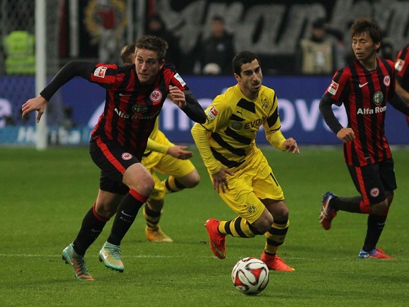 E.Frankfurt 2-0 Dortmund: Thay tro Klopp lai gay that vong hinh anh