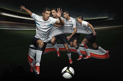 Nhung pha di bong va xu ly ky thuat chi co o Cris Ronaldo hinh anh