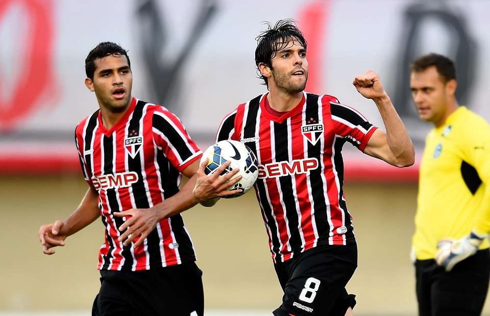 Danh tiếng của Sao Paulo vượt ra khỏi biên giới Nam Mỹ nhờ việc xuất khẩu rất nhiều tài năng bóng đá cho các giải đấu hàng đầu châu Âu. Những danh thủ như Cafu, Kaka và Oscar… đều trưởng thành từ CLB này. Một thống kê chỉ ra rằng những ngôi sao từng ăn tập ở Sao Paulo thường gặt hái được nhiều thành công ở cấp độ quốc tế hơn những lò đào tạo khác tại Brazil.