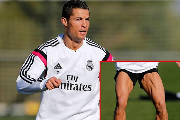 Ronaldo lai khoe cap dui dang so o buoi tap truoc vong 14 hinh anh