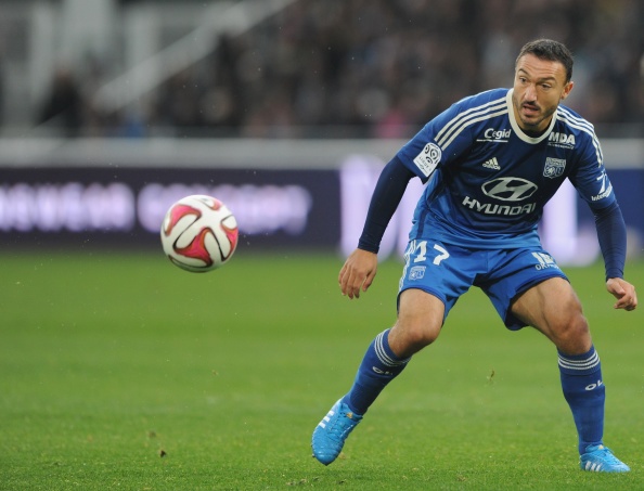 Malbranque mang 2 quốc tịch Bỉ và Pháp, khởi nghiệp trong màu áo CLB danh tiếng Lyon năm 1997. Sau đó, cầu thủ 34 tuổi lần lượt khoác áo các CLB Fulham, Tottenham, Sunderland, Saint Etienne và giờ là CLB cũ Lyon. Ở mỗi đội bóng, Malbranque đều khẳng định được tài năng và từng 2 lần được triệu tập vào tuyển Pháp cho các trận giao hữu, nhưng đáng tiếc là anh chưa lần nào được sử dụng.