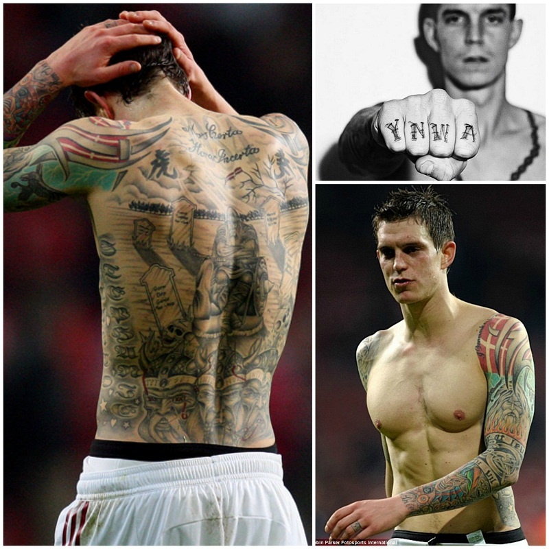 Phần lưng của Daniel Agger được phủ kín bởi màu mực. Trên đó, tuyển thủ Đan Mạch dựng lại một phần câu chuyện liên quan đến lịch sử Viking. Trên các ngón tay phải, cựu sao Liverpool xăm các chữ cái YNWA, viết tắt của dòng chữ “You’ll Never Walk Alone” – tên của bài hát nổi tiếng mà người hâm mộ Liverpool dành tặng đội bóng. Agger hiện là thành viên của CLB Brondby.