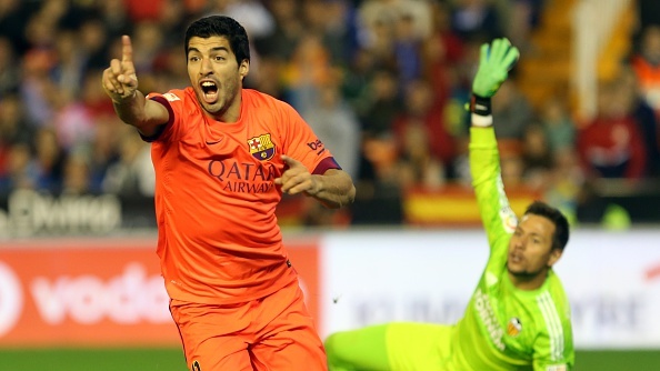 Diem tin 10/12: Suarez muon khang dinh gia tri tai Barca hinh anh