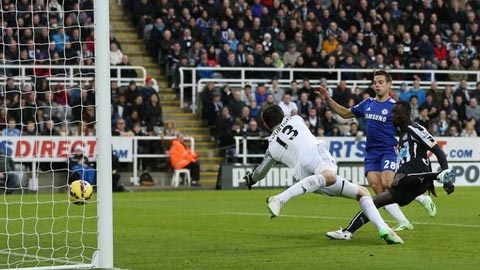 Sau cú vấp trước Newcsatle The Blues có thêm được bài học