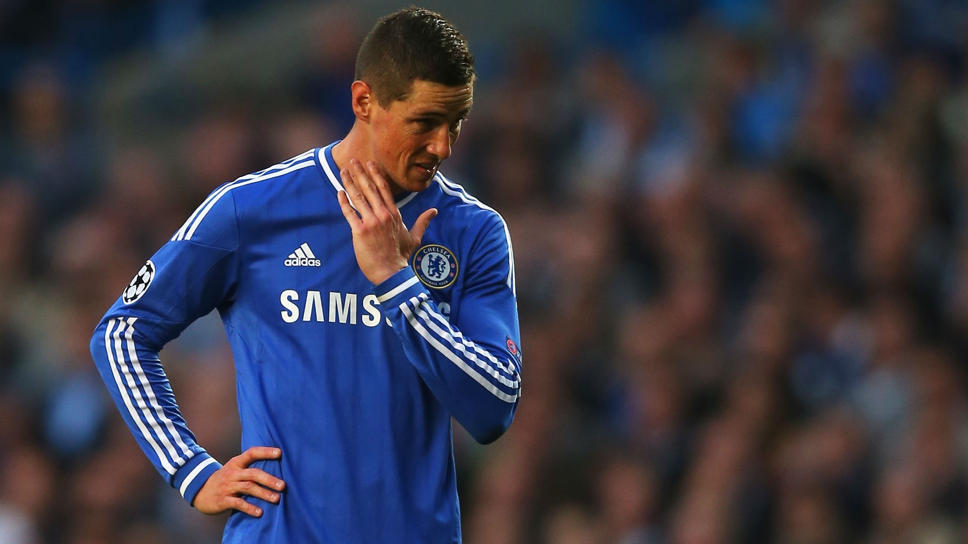 Torres bị đánh giá là bản hợp đồng tệ hại nhất lịch sử Chelsea. Cầu thủ trị giá 50 triệu bảng (kỷ lục của của bóng đá Anh tính đến năm 2011) sa sút phong độ nghiêm trọng. Trước khi bị đẩy sang AC Milan hè vừa qua, cựu sao Liverpool ghi vỏn vẹn 20 bàn sau 110 trận tại Ngoại hạng Anh. Lúc này ban lãnh đạo The Blues đang tìm cách đẩy El Nino đi nếu Milan gửi trả anh lại Stamford Bridge vào tháng 1 tới.