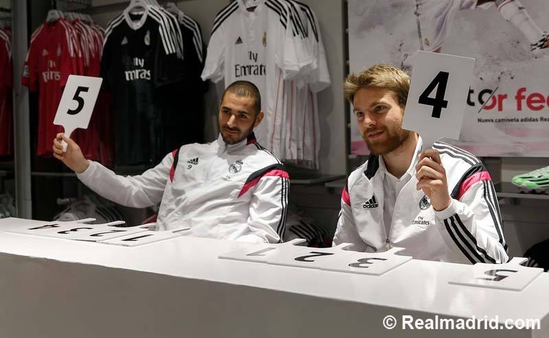 Sao Real lam giam khao o cuoc thi tang bong tai Ma-roc hinh anh