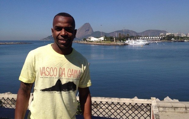 Nhung pha lop bong ky thuat cua Sandro Silva hinh anh