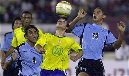 Kerlon dan bong bang dau khien doi phuong kho chiu hinh anh